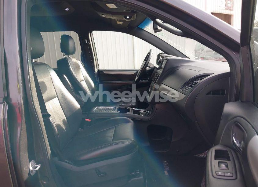 Photo 5 of 2016 Dodge Grand CARAVAN R/T (VIN 2C4RDGEG9GR224216)