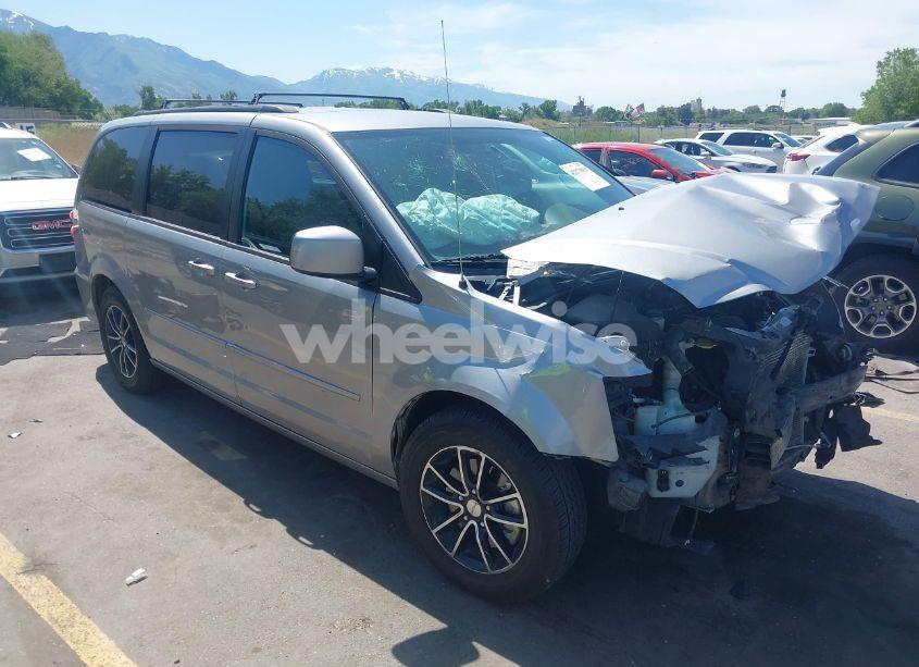 2016 Dodge Grand CARAVAN R/T (VIN 2C4RDGEG9GR265459) main photo