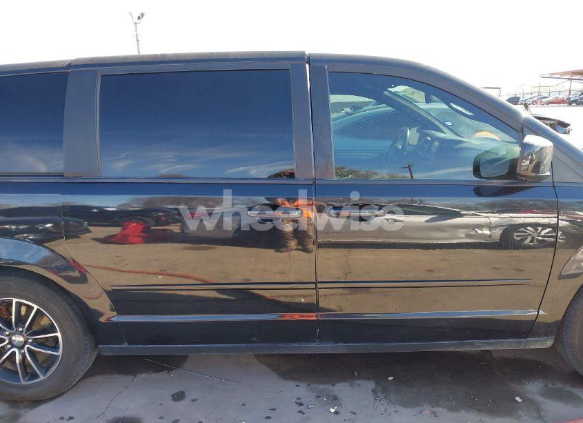 Photo 14 of 2016 Dodge Grand CARAVAN R/T (VIN 2C4RDGEG9GR319584)