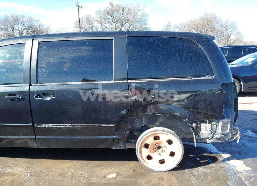 Photo 19 of 2016 Dodge Grand CARAVAN R/T (VIN 2C4RDGEG9GR319584)