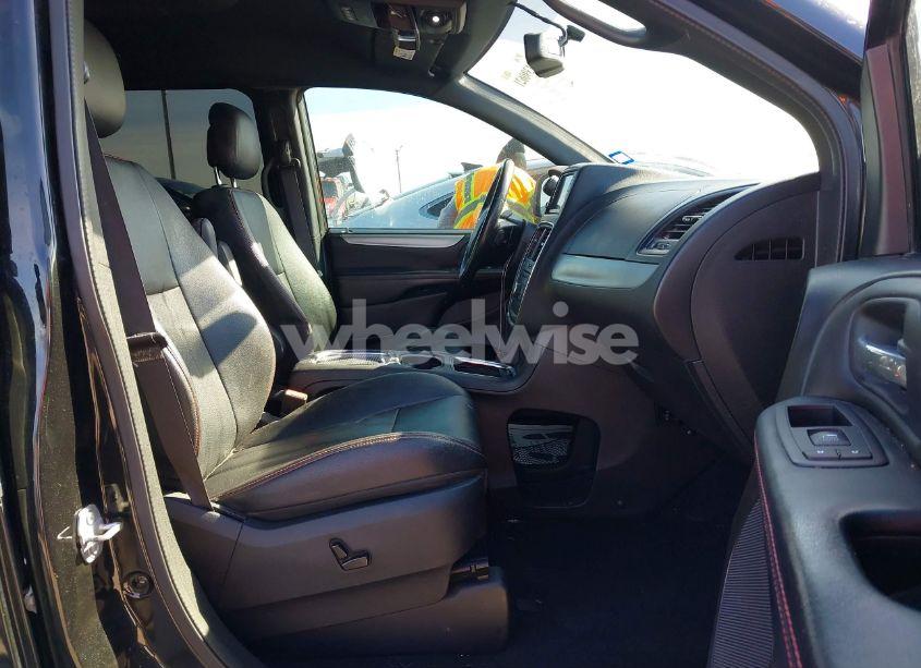 Photo 5 of 2016 Dodge Grand CARAVAN R/T (VIN 2C4RDGEG9GR319584)