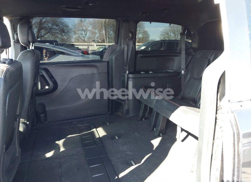 Photo 8 of 2016 Dodge Grand CARAVAN R/T (VIN 2C4RDGEG9GR319584)