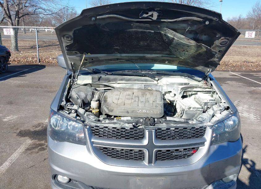 Photo 6 of 2018 Dodge Grand CARAVAN GT (VIN 2C4RDGEG9JR344704)