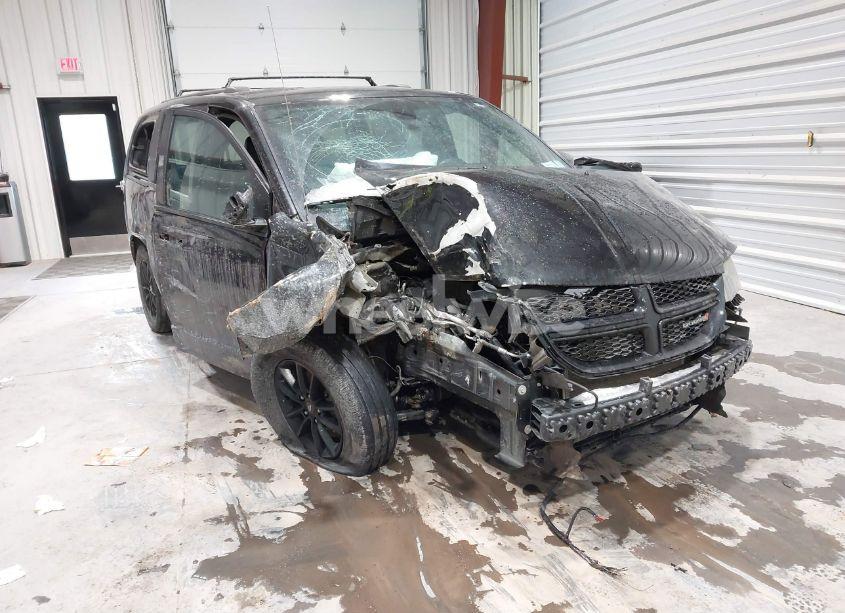 2019 Dodge Grand CARAVAN GT (VIN 2C4RDGEG9KR744683) main photo