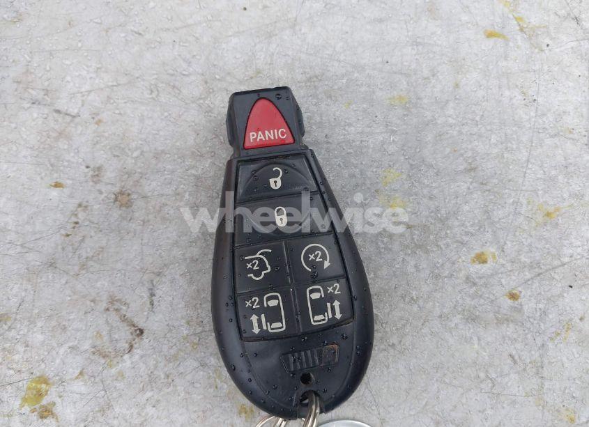 Photo 11 of 2012 Dodge Grand CARAVAN R/T (VIN 2C4RDGEGXCR359862)