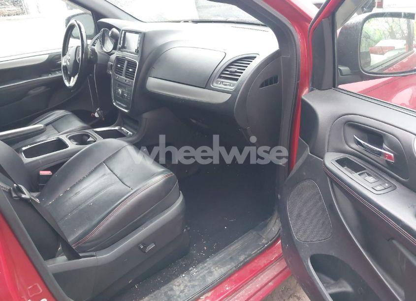 Photo 5 of 2012 Dodge Grand CARAVAN R/T (VIN 2C4RDGEGXCR359862)