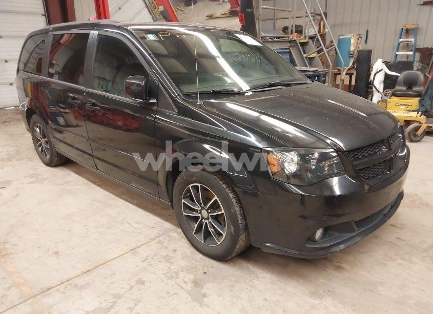 2016 Dodge Grand CARAVAN R/T (VIN 2C4RDGEGXGR375369) main photo