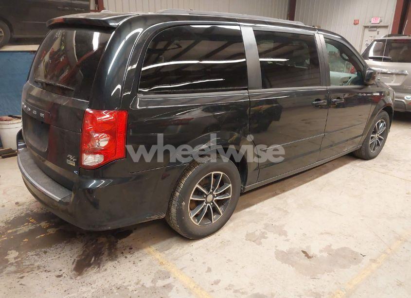 Photo 13 of 2016 Dodge Grand CARAVAN R/T (VIN 2C4RDGEGXGR375369)