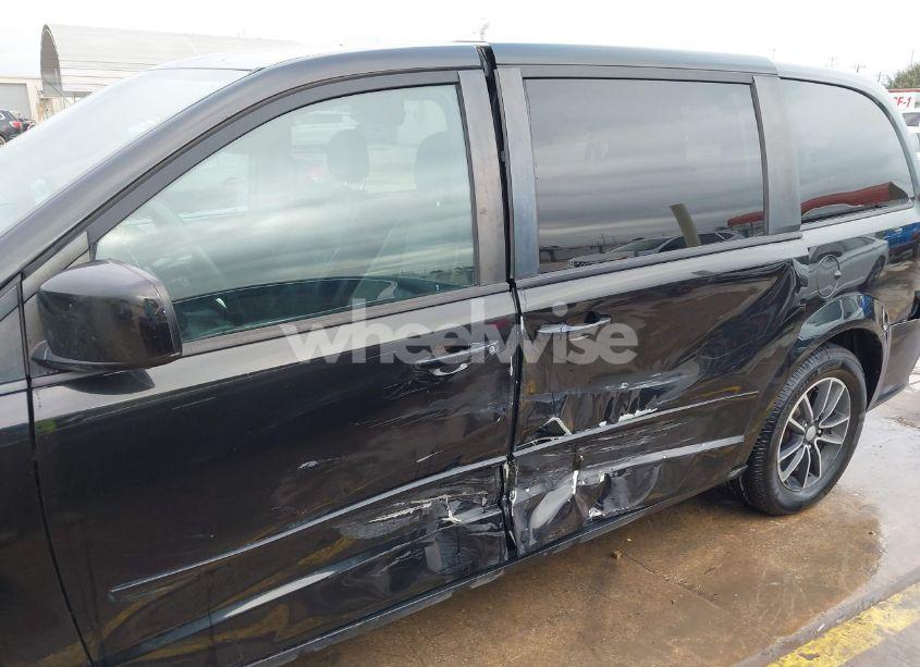 Photo 6 of 2017 Dodge Grand CARAVAN GT (VIN 2C4RDGEGXHR690156)