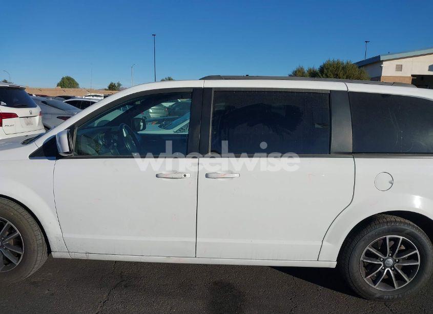 Photo 15 of 2018 Dodge Grand CARAVAN GT (VIN 2C4RDGEGXJR282620)
