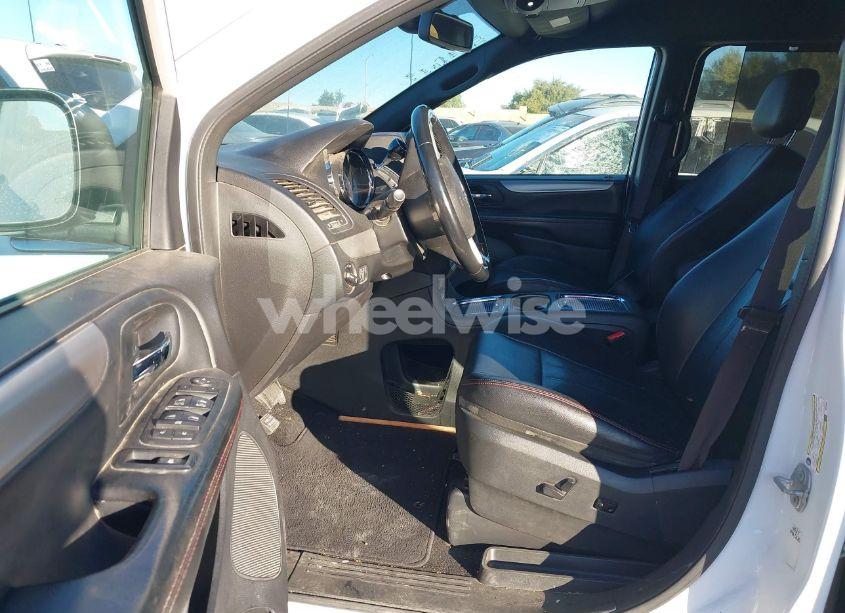 Photo 5 of 2018 Dodge Grand CARAVAN GT (VIN 2C4RDGEGXJR282620)