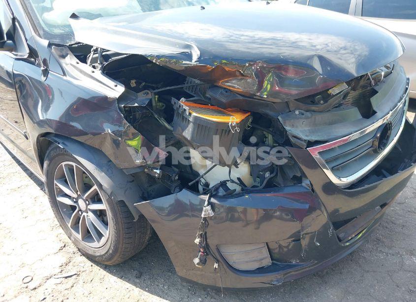 Photo 17 of 2012 Volkswagen Routan S (VIN 2C4RVAAG4CR240429)