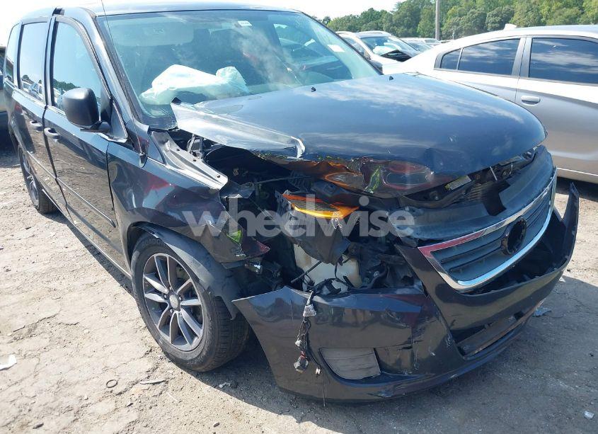 Photo 6 of 2012 Volkswagen Routan S (VIN 2C4RVAAG4CR240429)