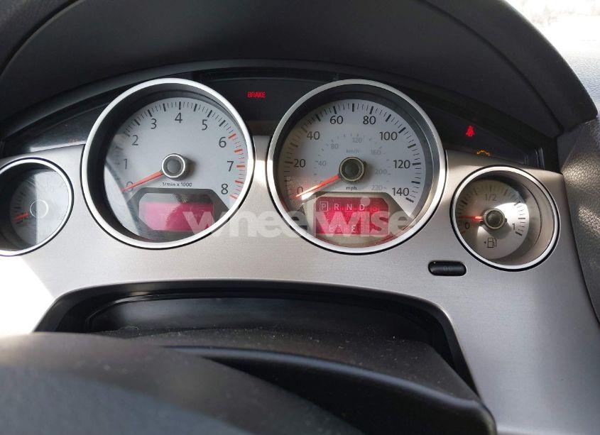 Photo 7 of 2012 Volkswagen Routan SE (VIN 2C4RVABG0CR193964)