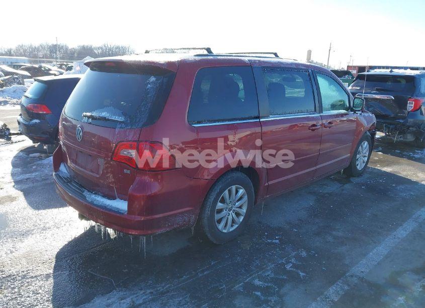 Photo 4 of 2012 Volkswagen Routan SE (VIN 2C4RVABG2CR354346)