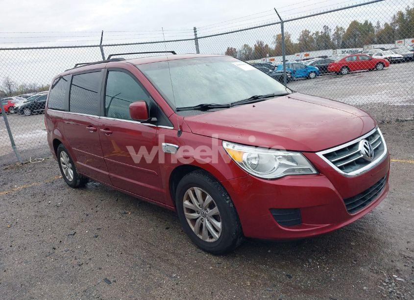 2012 Volkswagen Routan SE (VIN 2C4RVABG2CR390733) main photo