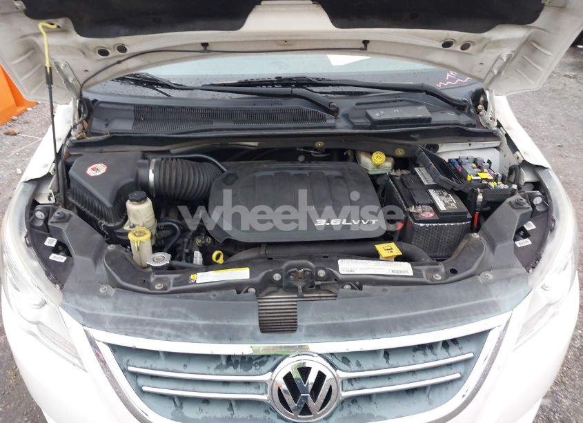 Photo 10 of 2012 Volkswagen Routan SE (VIN 2C4RVABG3CR355361)