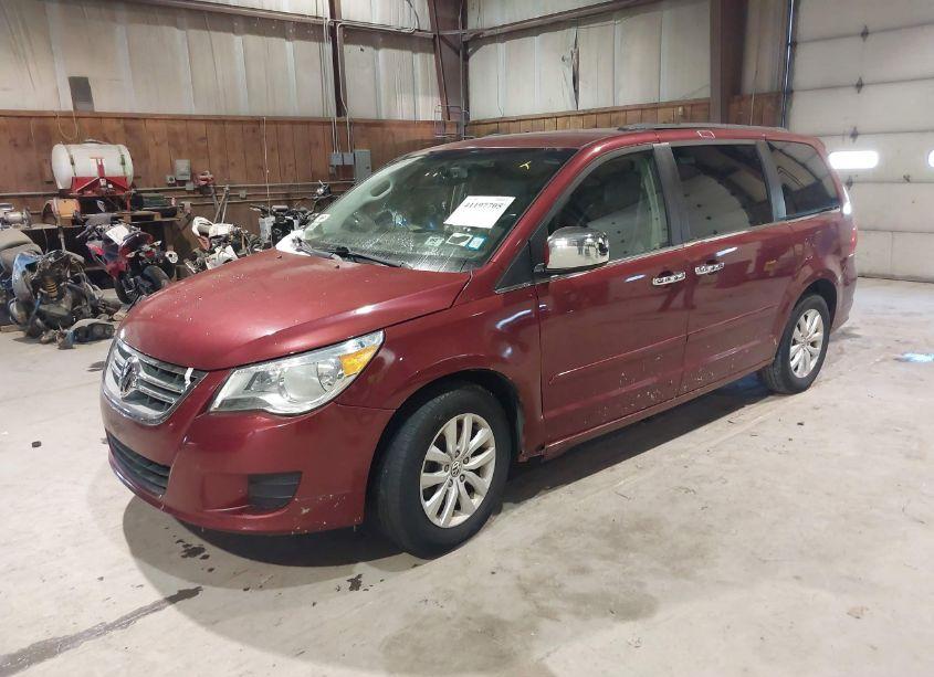 Photo 2 of 2012 Volkswagen Routan SE (VIN 2C4RVABG3CR390577)