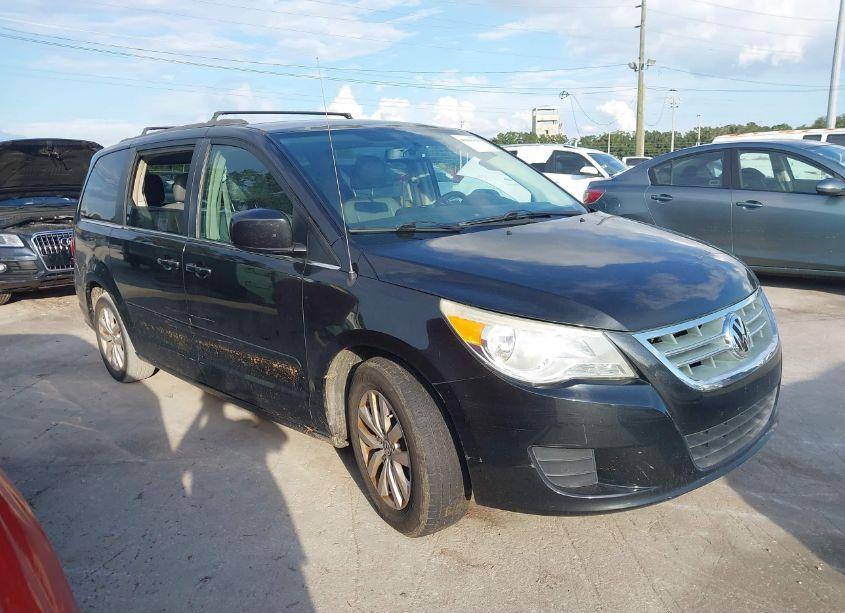 2012 Volkswagen Routan SE (VIN 2C4RVABG4CR391611) main photo