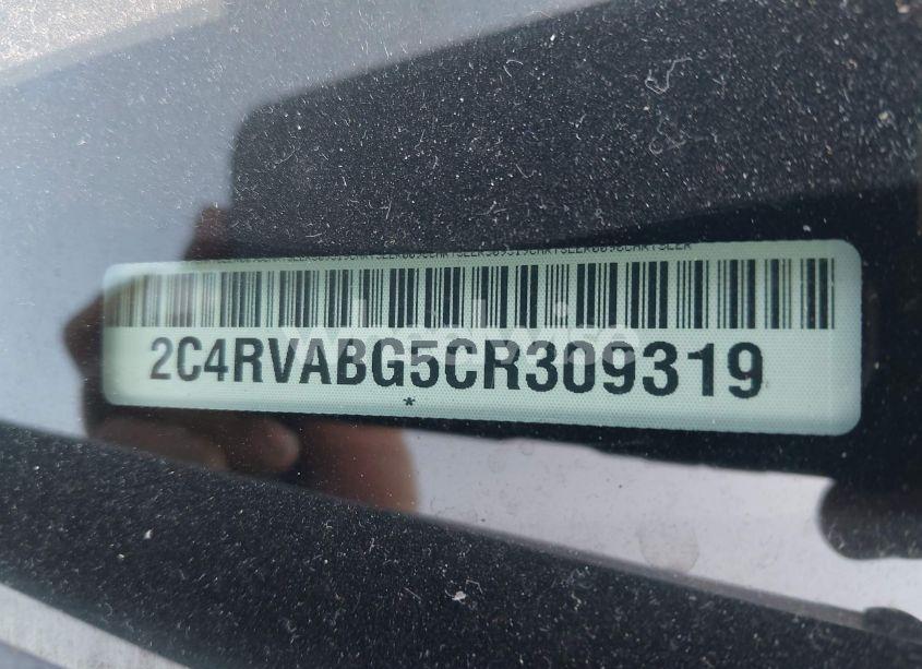 Photo 9 of 2012 Volkswagen Routan SE (VIN 2C4RVABG5CR309319)