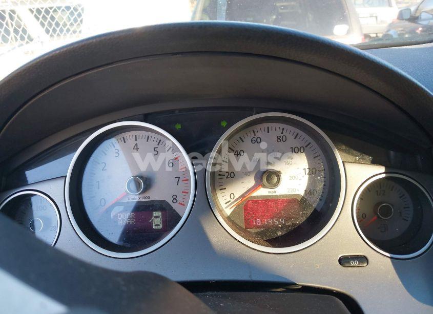 Photo 7 of 2012 Volkswagen Routan SE (VIN 2C4RVABG6CR194004)