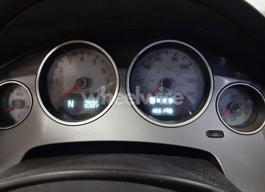 Photo 7 of 2012 Volkswagen Routan SE (VIN 2C4RVABG7CR293513)