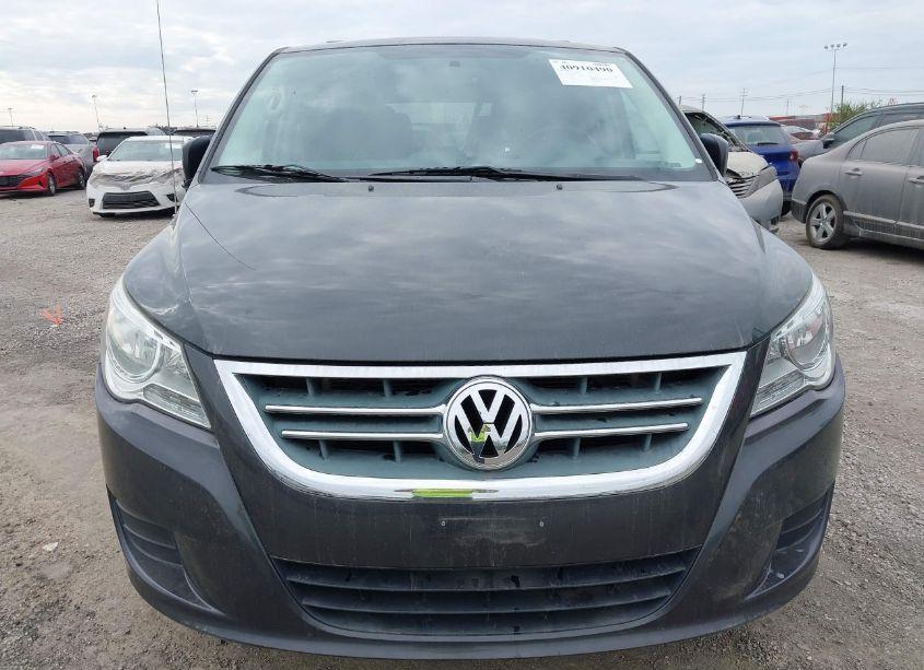 Photo 12 of 2012 Volkswagen Routan SE (VIN 2C4RVABG7CR392221)