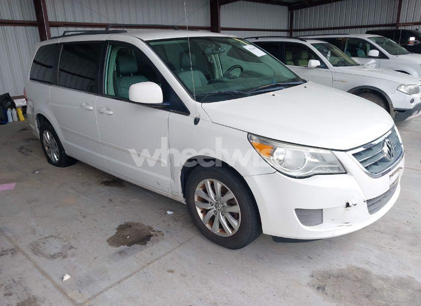 2012 Volkswagen Routan SE (VIN 2C4RVABG8CR152112) main photo