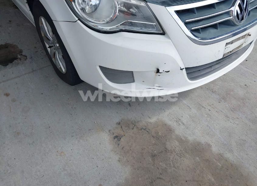 Photo 6 of 2012 Volkswagen Routan SE (VIN 2C4RVABG8CR152112)