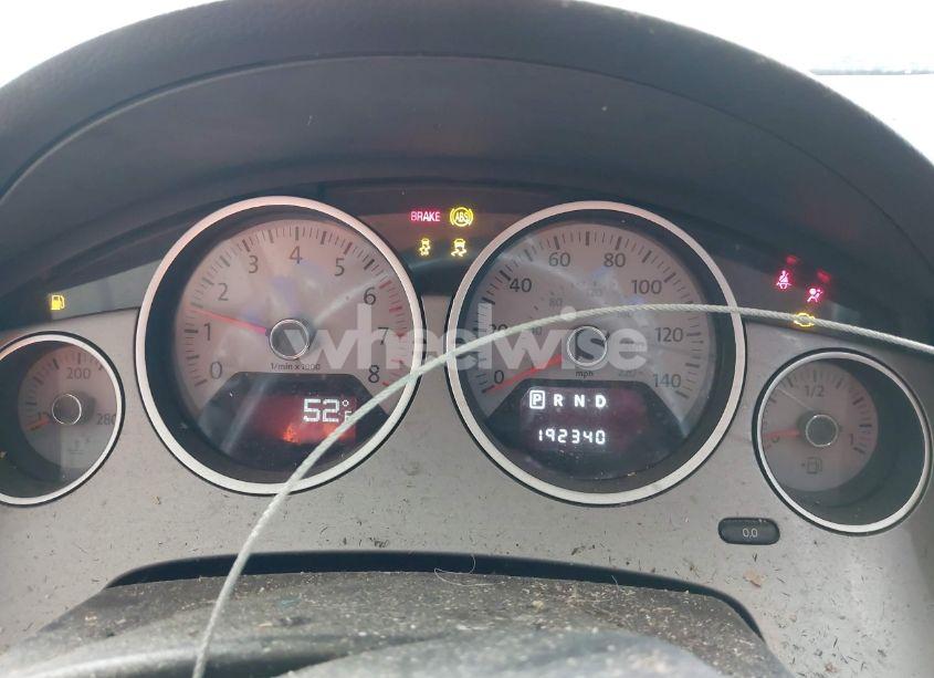 Photo 7 of 2012 Volkswagen Routan SE (VIN 2C4RVABG8CR152112)