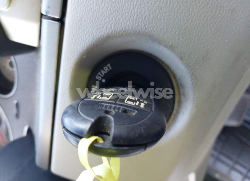 Photo 11 of 2012 Volkswagen Routan SE (VIN 2C4RVABG8CR217704)