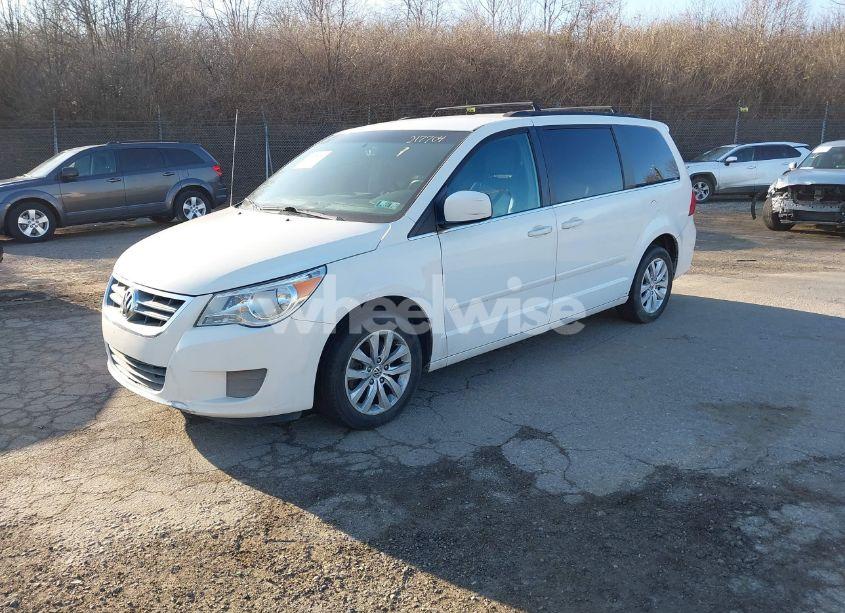 Photo 2 of 2012 Volkswagen Routan SE (VIN 2C4RVABG8CR217704)
