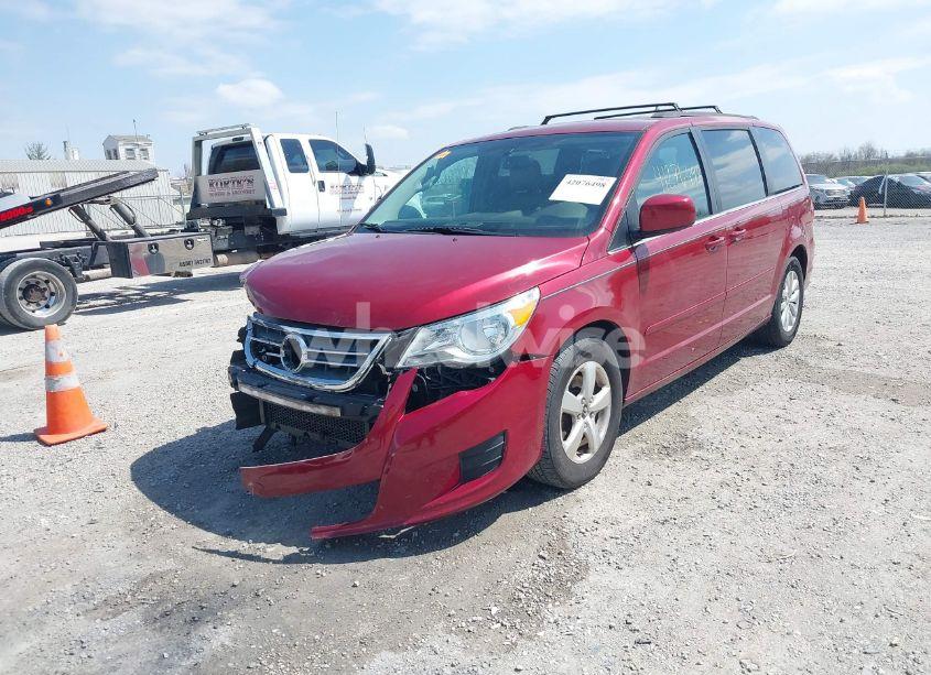 Photo 2 of 2012 Volkswagen Routan SE (VIN 2C4RVABGXCR391886)