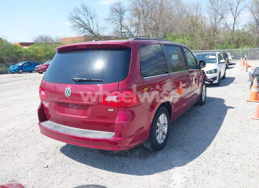 Photo 4 of 2012 Volkswagen Routan SE (VIN 2C4RVABGXCR391886)