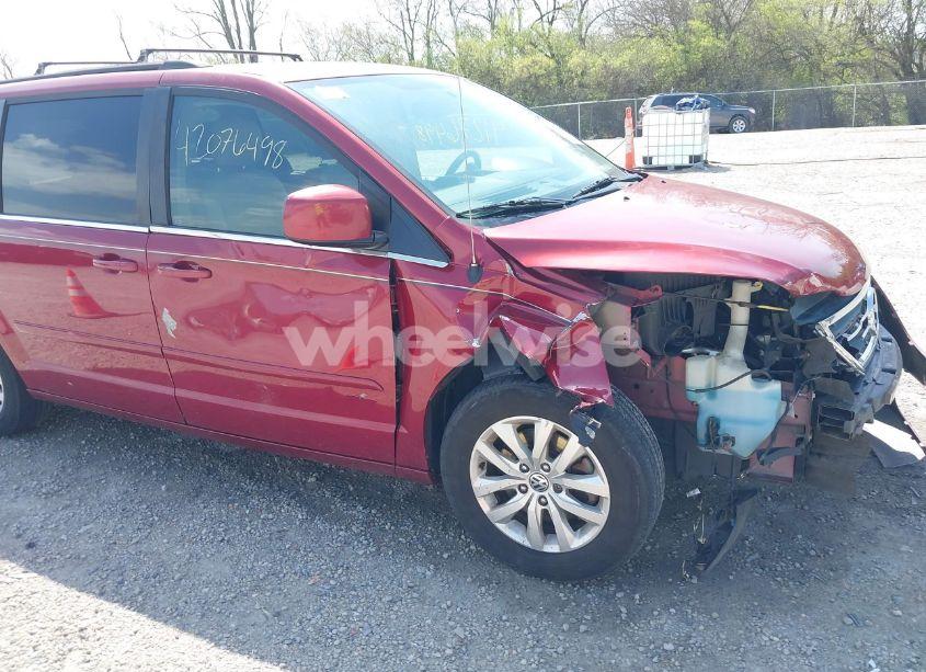 Photo 6 of 2012 Volkswagen Routan SE (VIN 2C4RVABGXCR391886)