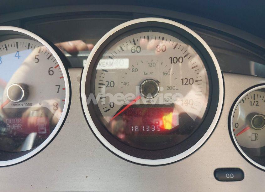 Photo 7 of 2012 Volkswagen Routan SEL (VIN 2C4RVACG5CR294111)