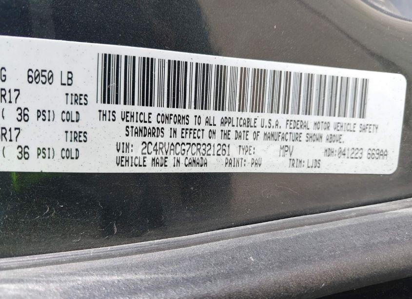 Photo 9 of 2012 Volkswagen Routan SEL (VIN 2C4RVACG7CR321261)