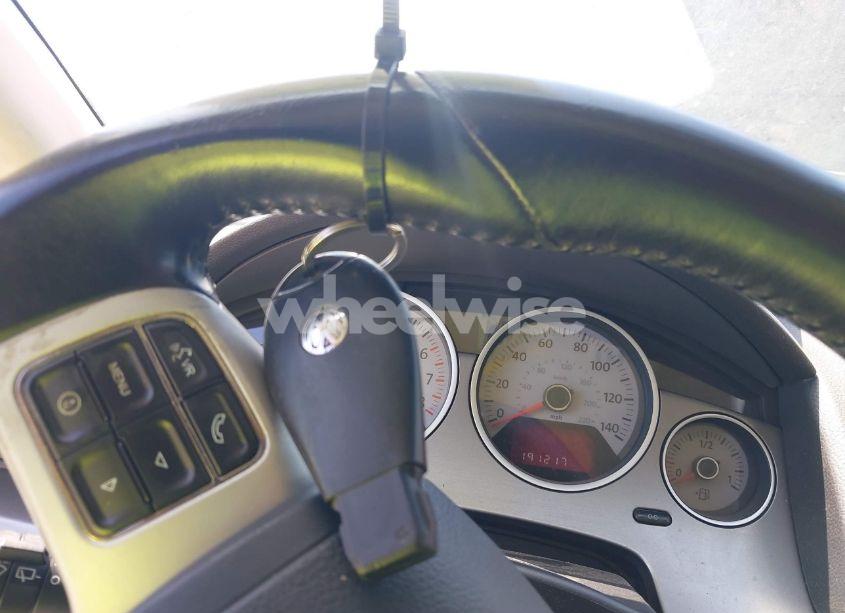 Photo 11 of 2012 Volkswagen Routan SEL (VIN 2C4RVACG8CR277173)