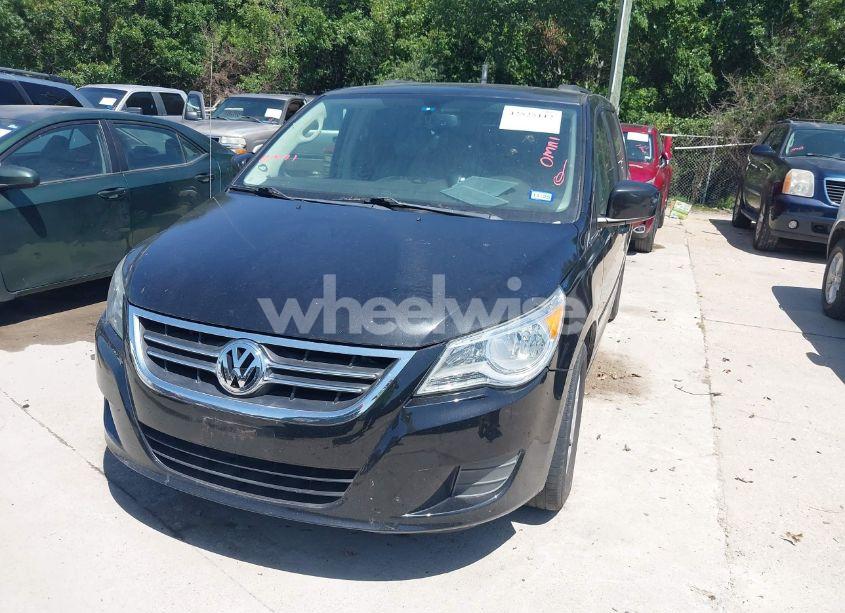 Photo 6 of 2012 Volkswagen Routan SEL (VIN 2C4RVACG8CR277173)