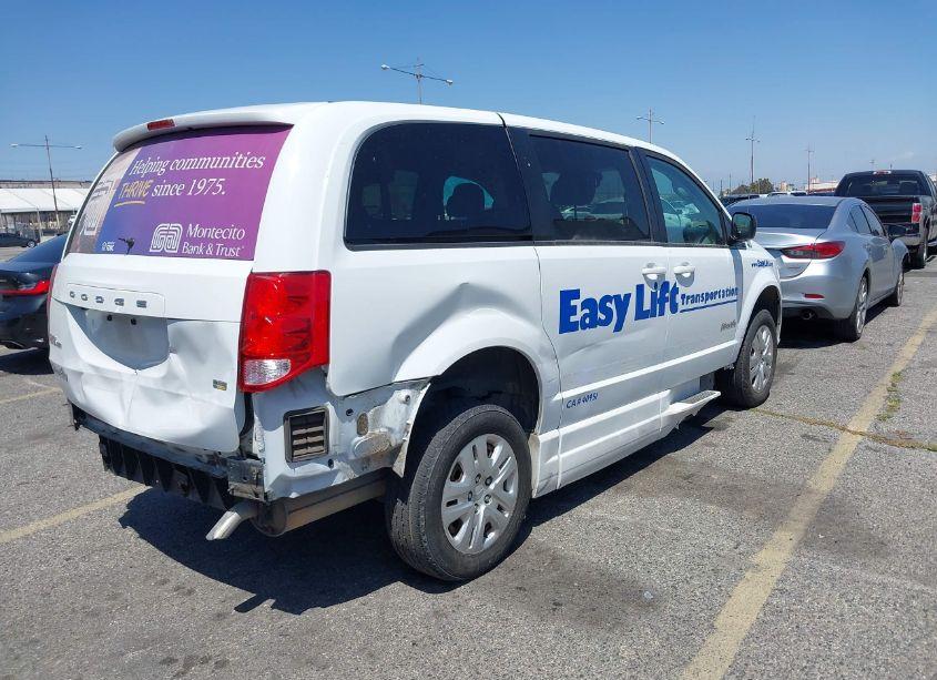 Photo 6 of 2018 Dodge Grand CARAVAN SE (VIN 2C7WDGBG1JR362866)