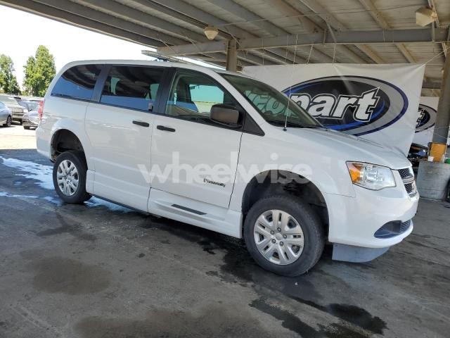 Photo 3 of 2019 DODGE GRAND CARAVAN SE (VIN 2C7WDGBG1KR740301)