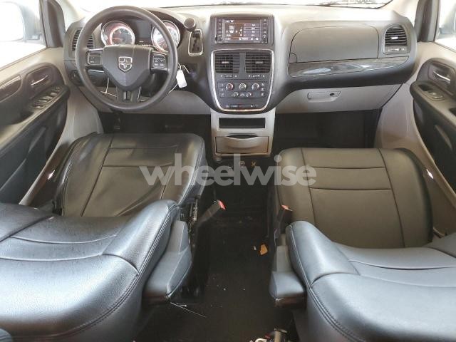 Photo 9 of 2019 DODGE GRAND CARAVAN SE (VIN 2C7WDGBG1KR740301)