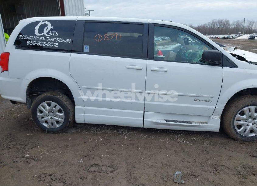 Photo 13 of 2017 Dodge Grand CARAVAN SE (VIN 2C7WDGBG3HR718552)