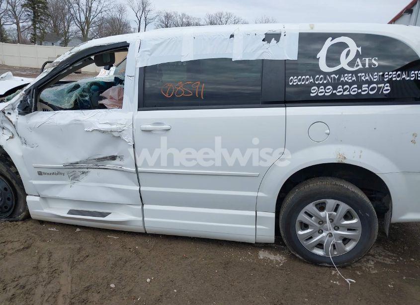 Photo 14 of 2017 Dodge Grand CARAVAN SE (VIN 2C7WDGBG3HR718552)