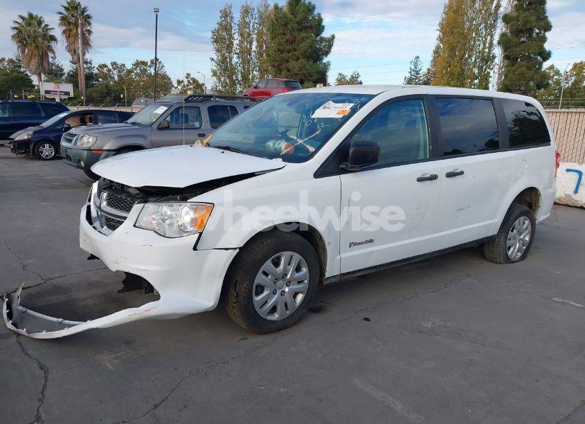 Photo 2 of 2019 Dodge Grand CARAVAN SE (VIN 2C7WDGBG3KR801342)