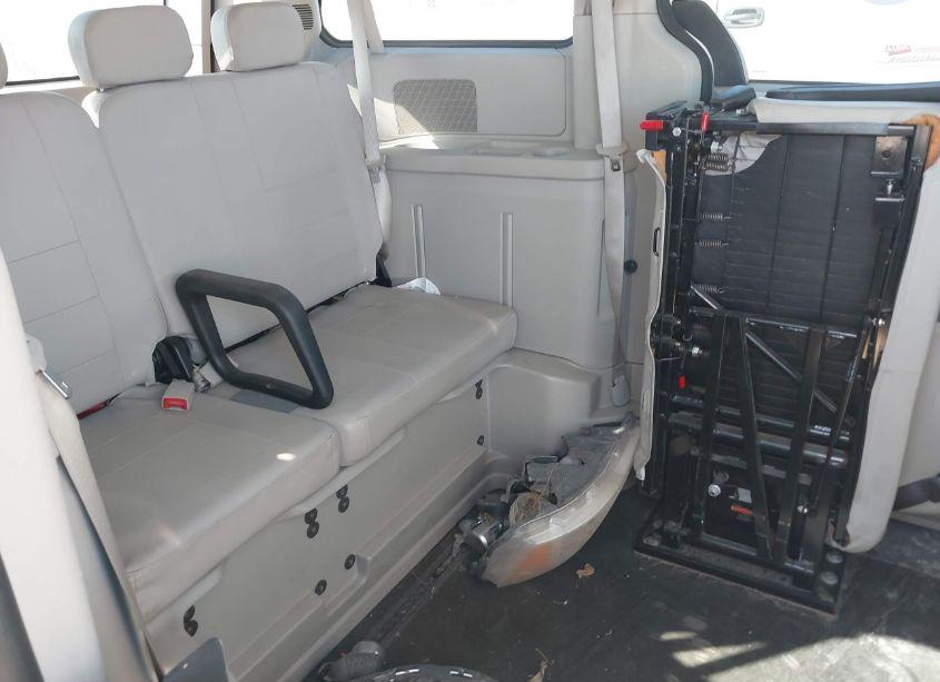 Photo 8 of 2017 Dodge Grand CARAVAN SE (VIN 2C7WDGBG4HR762222)