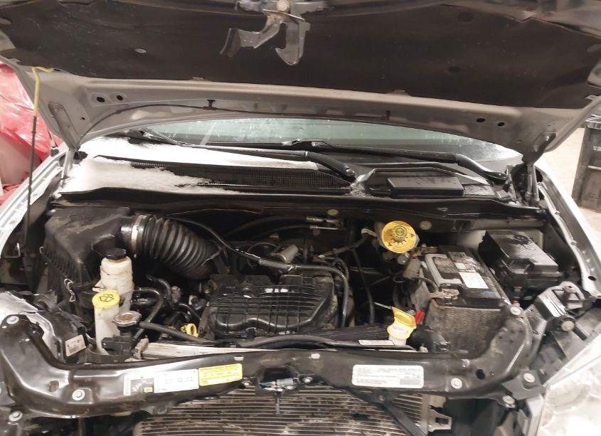 Photo 10 of 2018 Dodge Grand CARAVAN SE (VIN 2C7WDGBG5JR190535)