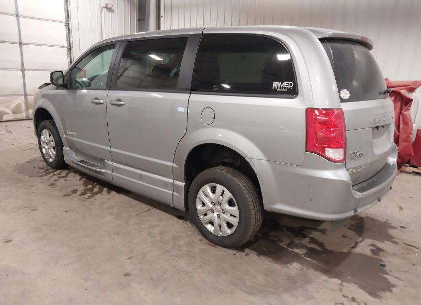 Photo 3 of 2018 Dodge Grand CARAVAN SE (VIN 2C7WDGBG5JR190535)