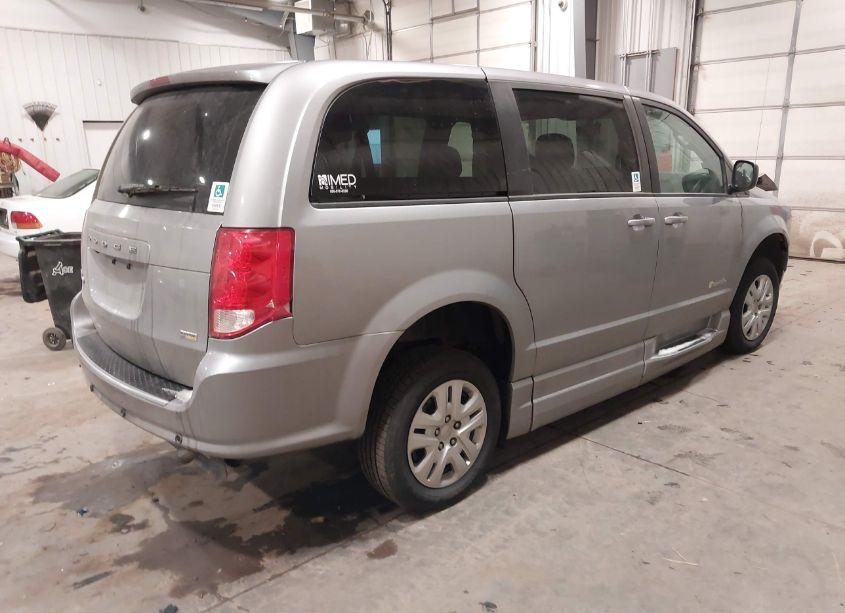 Photo 4 of 2018 Dodge Grand CARAVAN SE (VIN 2C7WDGBG5JR190535)