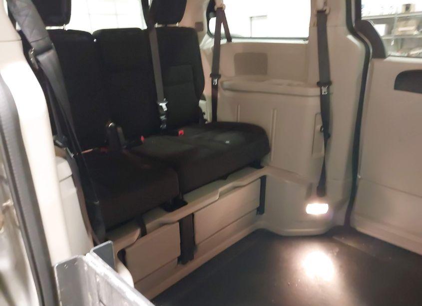 Photo 8 of 2018 Dodge Grand CARAVAN SE (VIN 2C7WDGBG5JR190535)